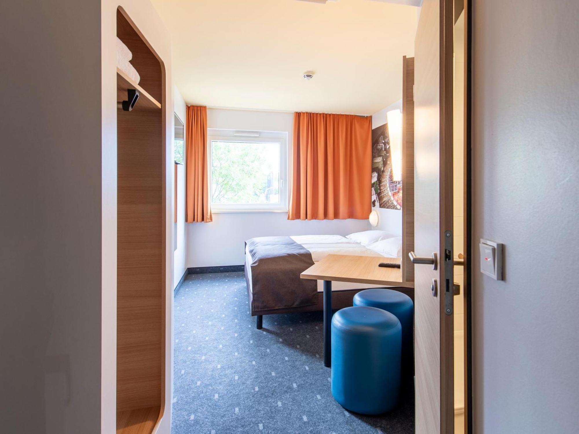 B&B Hotel Augsburg-Sued Exterior photo