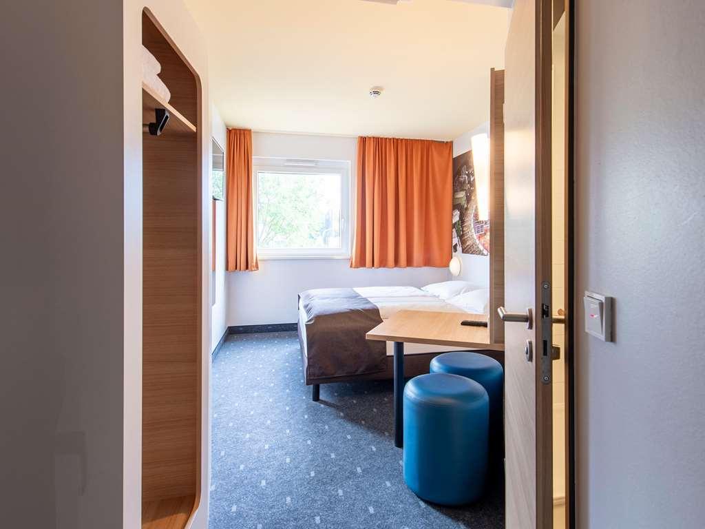 B&B Hotel Augsburg-Sued Room photo